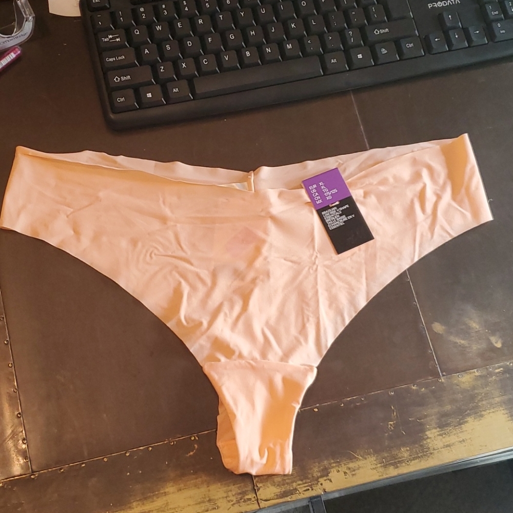 NEW Brazilian panty - NEW WITH TAGS ATTACHED SZ XL
